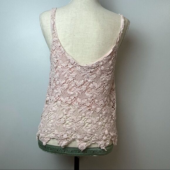 Forever 21 solid Pink Lace Tank Top Size M Feminine, Flowy floral asymmetrical ￼ - Picture 5 of 9